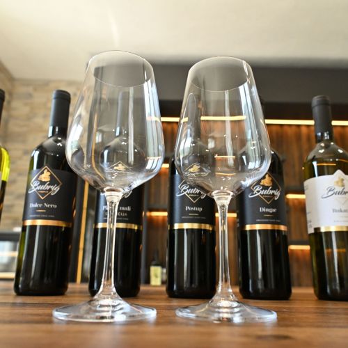 Proizvodnja i prodaja vina i maslinovog ulja