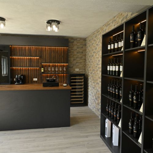 Proizvodnja i prodaja vina i maslinovog ulja