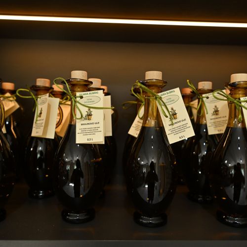 Production and sales of wine and olive oil